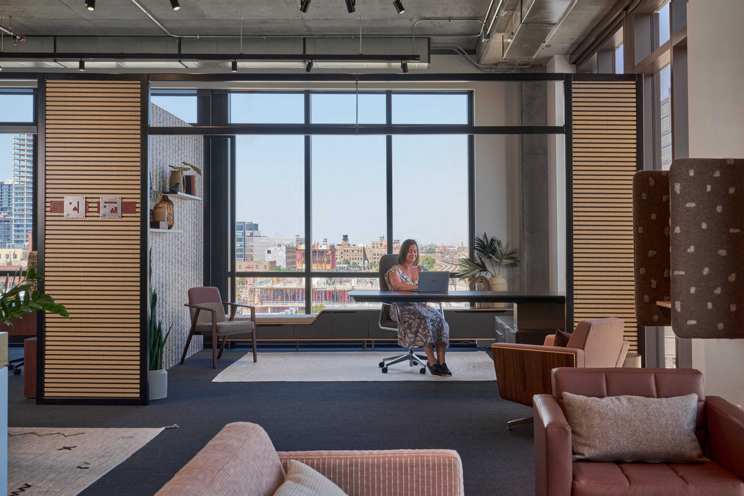 jsi_chicagoshowroom_00010